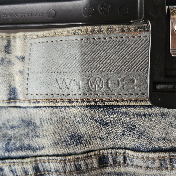 WT-02 29"x32" Blue acid wash super skinny jeans - Picture 3 of 4